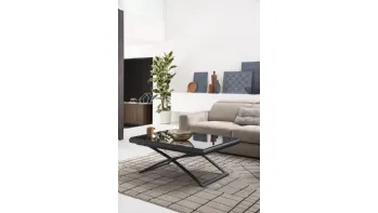 Tavolino allungabile e regolabile in altezza con top in vetro e base in metallo Nero Dakota di Calligaris