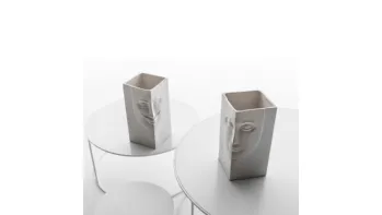 Vaso in ceramica con viso Ginevra & Artù di Adriani e Rossi