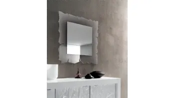 Specchio di design realizzato con cornice in metacrilato trasparente Vision di Riflessi