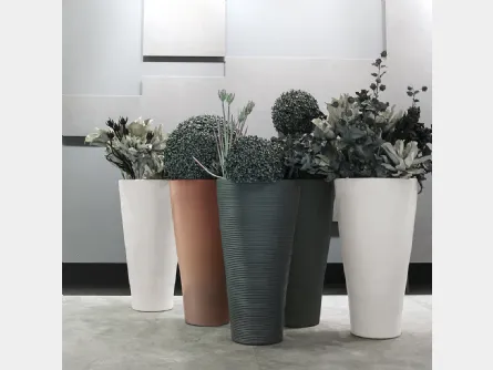 Vaso Cono Metallic di Adriani e Rossi