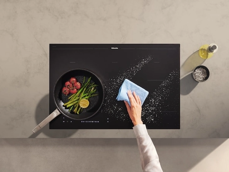 Piano Cottura KM 7576 FL MattFinish di Miele