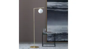 Lampada con struttura snodabile in metallo cromato o oro lucido Dada Floor di Adriani e Rossi