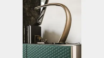 Lampada da tavolo Mamba in poliuretano verniciato di Cattelan Italia