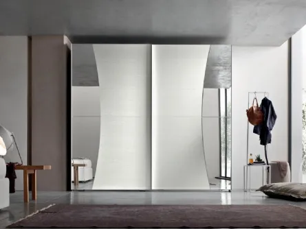 Armadio Harp in Frassino Bianco con specchio di Maronese Acf