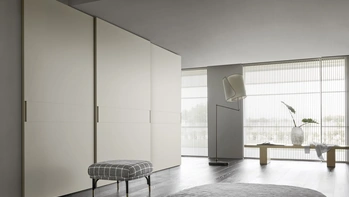 Armadio con ante scorrevoli Meridian di Sangiacomo