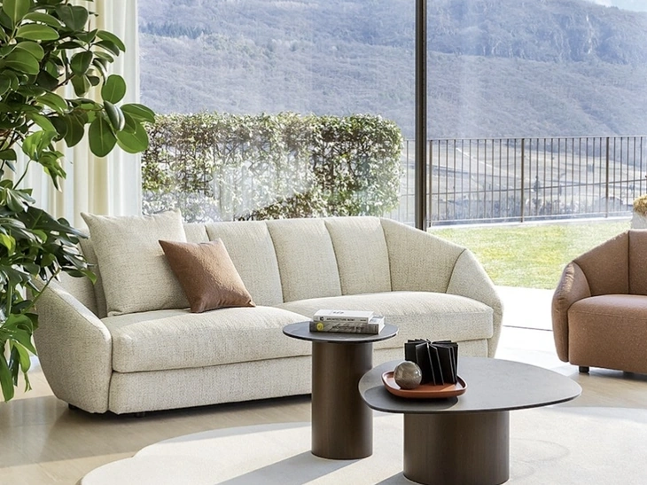 Divano lineare Jill di Calligaris