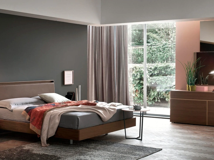 Letto con testiera Aida di Maronese