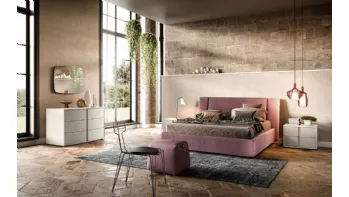 Letto matrimoniale in tessuto imbottito con testiera D01 Vega e Omega di Mercantini