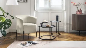 Poltroncina in tessuto con piedini in metallo Rendez-Vous di Calligaris
