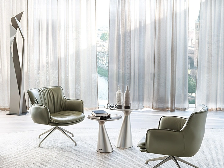 Poltroncina in pelle Rhonda Lounge di Cattelan Italia