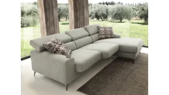 Divano in tessuto con penisola e meccanismo relax Allen di Crippa Salotti