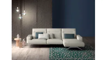 Divano in tessuto con penisola Posh Line di Samoa
