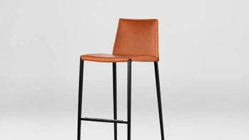 Sgabello Aida in cuoio rigenerato di Calligaris