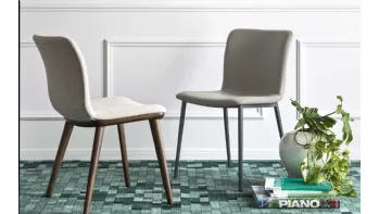 Sedia imbottita in tessuto o pelle Annie di Calligaris