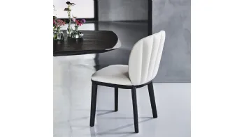 Sedia in legno con rivestimento in pelle Chrishell di Cattelan Italia