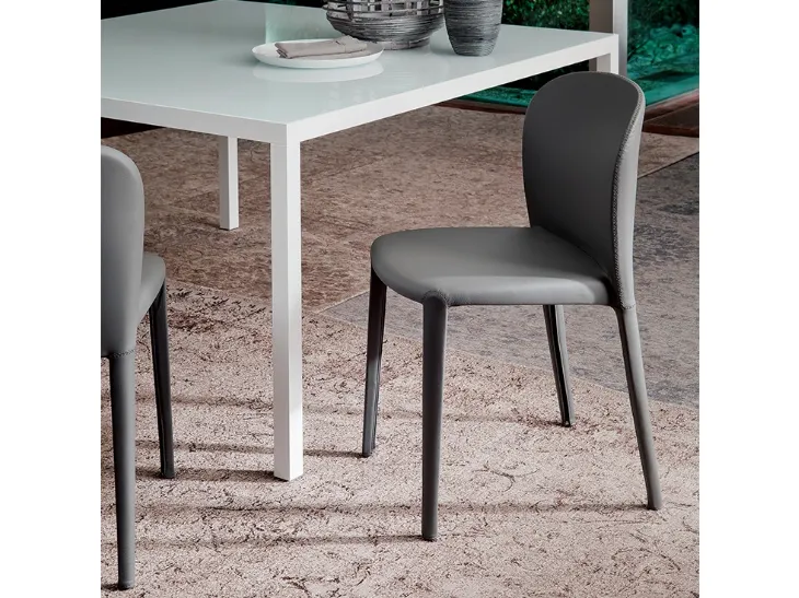 Sedia in acciaio rivestita in pelle Daisy di Cattelan Italia