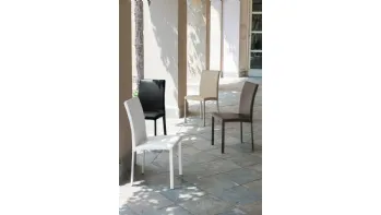 Sedia moderna in metallo con rivestimento Soft-Touch Elisir di Target Point