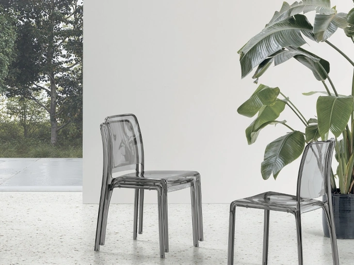 Sedia impilabile Futura in policarbonato trasparente di Target Point