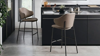 Sgabello in pelle Holly di Calligaris