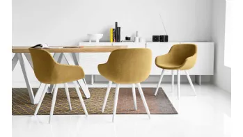 Sedia in tessuto con braccioli Igloo di Calligaris