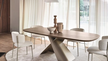 Tavolo Axiom legno di Calligaris