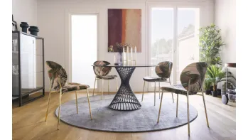 Tavolo rotondo in vetro con struttura in tubo di metallo Vortex di Calligaris