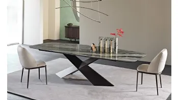 Tavolo con base in metallo e piano in ceramica Tyron Keramik di Cattelan Italia