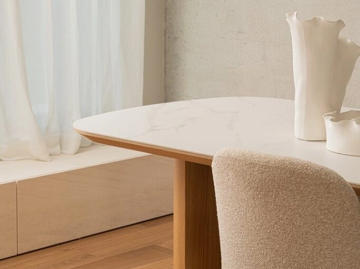 Tavolo con top in ceramica Gavriel di Bizzotto
