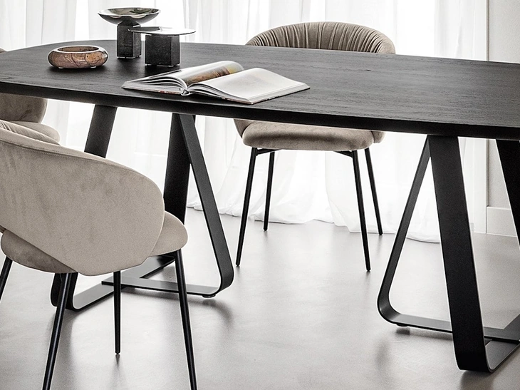 Tavolo ellittico Sunshine di Calligaris