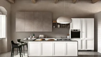 Cucina con isola in legno bianco e finitura cemento visone Primula 1 di Essebi