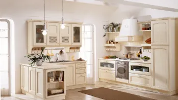 Cucina Classica con penisola Villa d'Este in legno laccato Avorio di Veneta Cucine