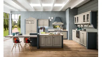 Cucina in Muratura con isola Magda in legno Decapé Ecru con top in pietra naturale di Arrex