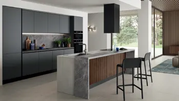 Cucina Moderna in laccato opaco con isola Easy 002 di Ar-due