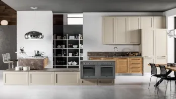 Cucina Moderna con penisola Curry in laccato opaco e legno di Rovere di Arrex