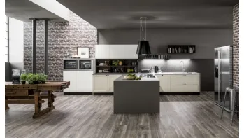 Cucina Moderna con penisola Dallas in PET Cappuccino di Arrex
