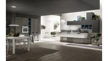 Cucina Moderna lineare Kali in Frassino Decapè Ghiaccio e laccato Antracite di Arrex