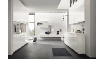 Cucina Moderna lineare Loft Line in laccato Bianco lucido di Arrex