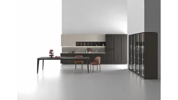 Cucina Moderna lineare Logica 09 finitura nobilitato Eukalipto fossile e laccato opaco Aghata con top  e schienale in Laminam Piasentina Grigio fiammato di Valdesign