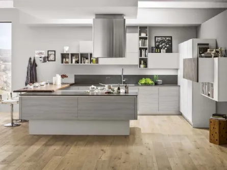 Cucina Moderna con penisola Mango in Frassinato Grigio ed Artico di Arrex