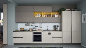 Cucina Moderna lineare Start Time Presa in finitura Graffiato scuro e Play Rovere chiaro di Veneta Cucine