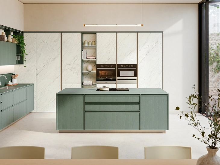 Cucina Moderna con isola Sakura 01 in frassino laccato di Veneta Cucine