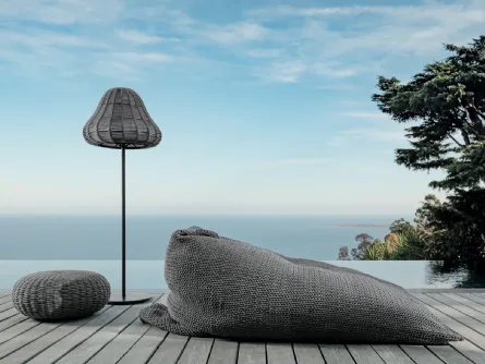 Lettino di design tessuto in corda Jackie Bean Bag di Talenti