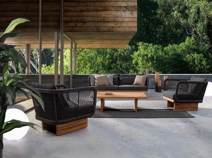 Arredo da esterno in tessuto e teak Xylia di Bizzotto